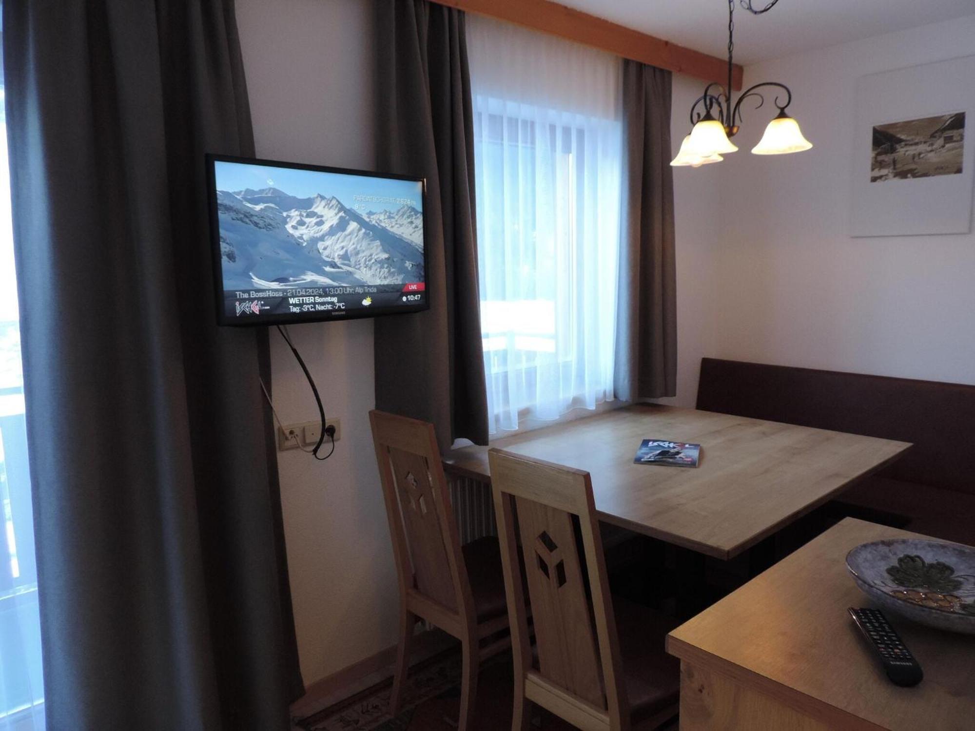 Apartment In Overlooking The Mountains